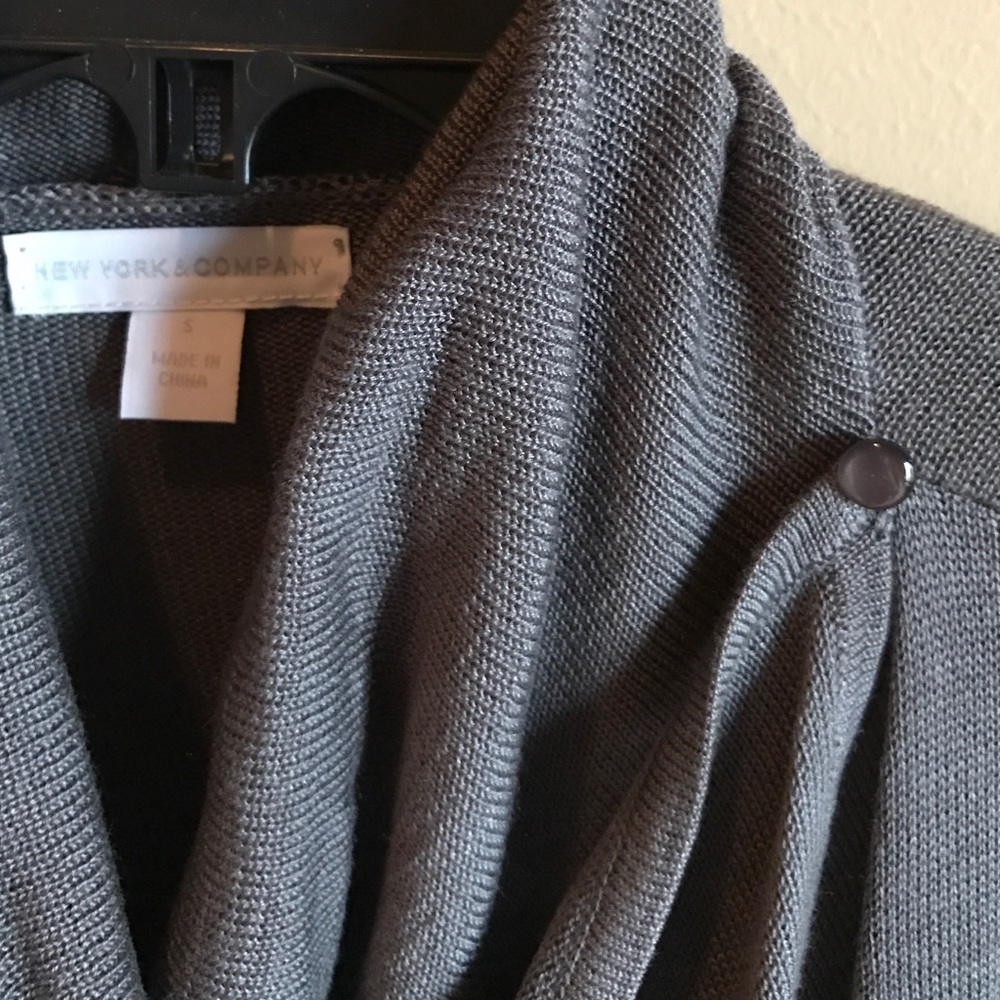 Gray Sweater! - Picture 2 of 4