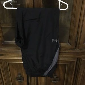 Men's Under Armour black pants