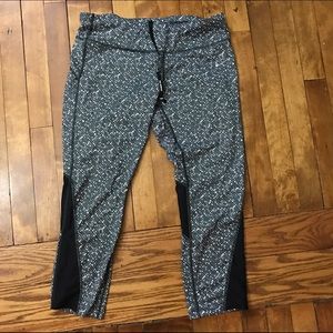 NWOT Nike running capris