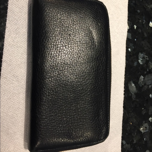 Tory Burch full size leather wallet - Picture 4 of 6