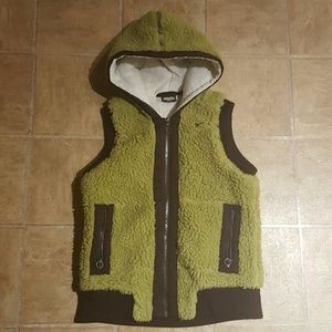 KAVU thick pile hooded fleece vest
