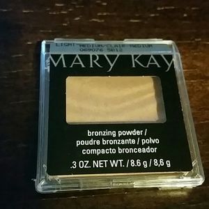 MK bronzing powder
