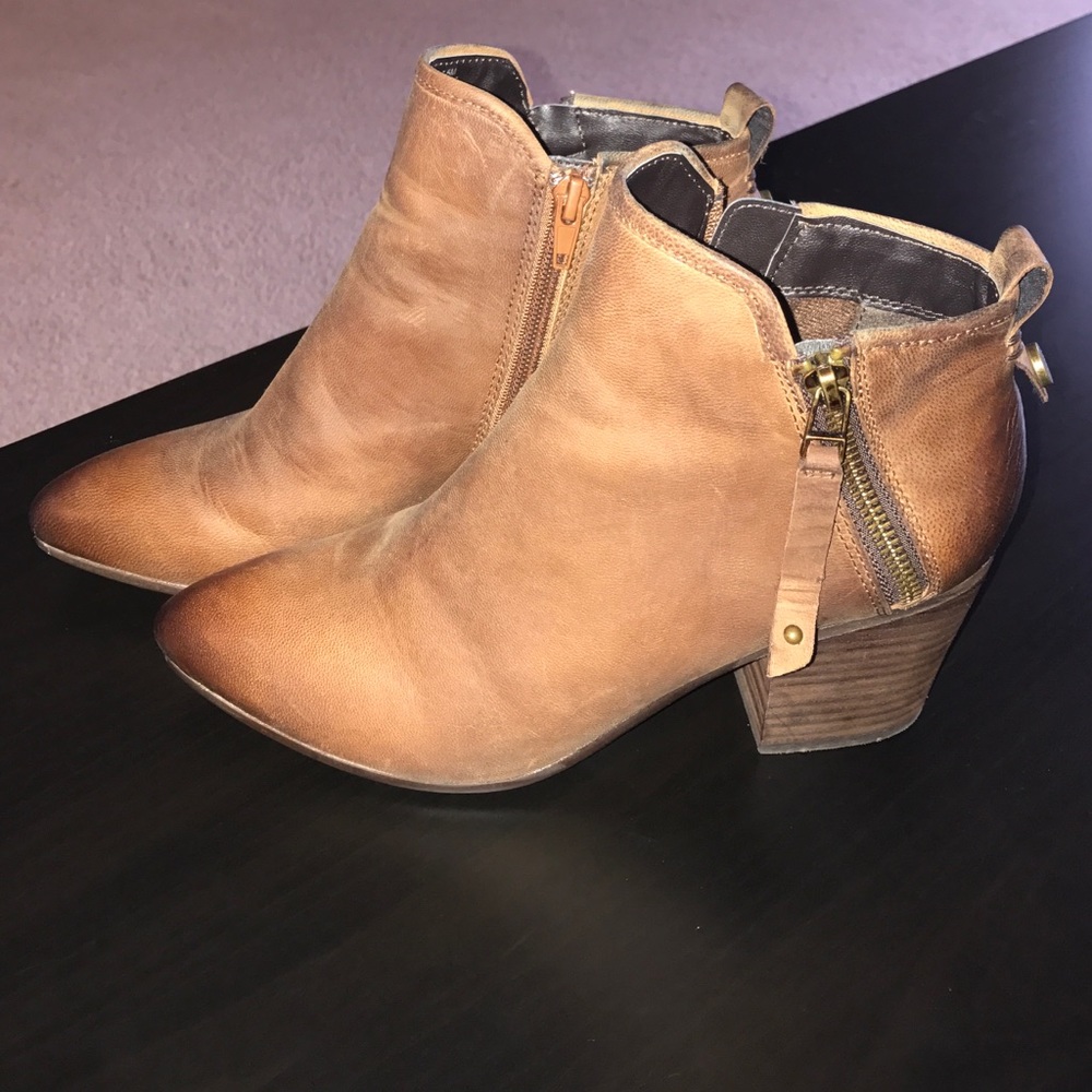 Steve Madden Leather Booties, Size 7.5