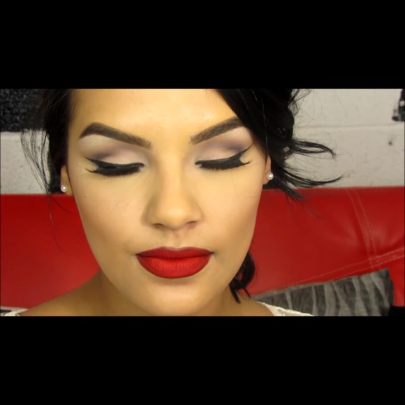 Meet your Posher, Kayla - Picture 1 of 1