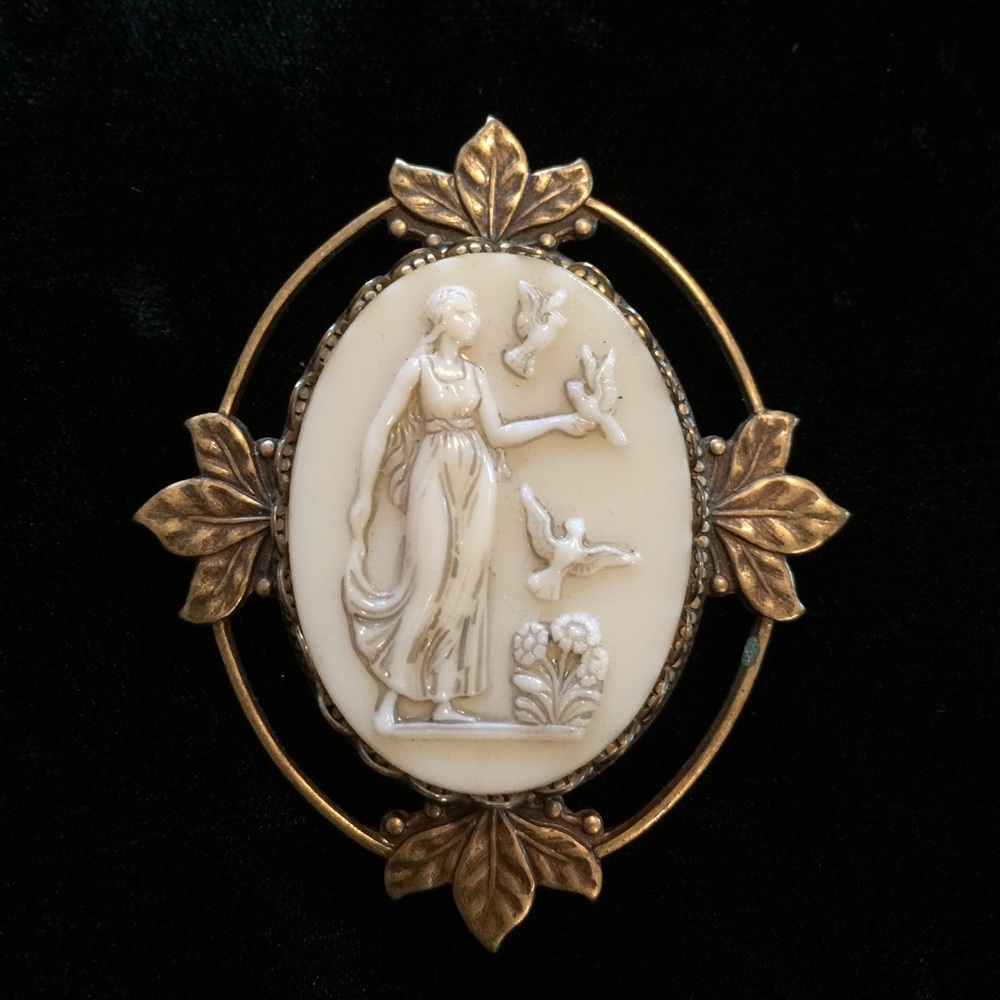 Vintage cameo brooch