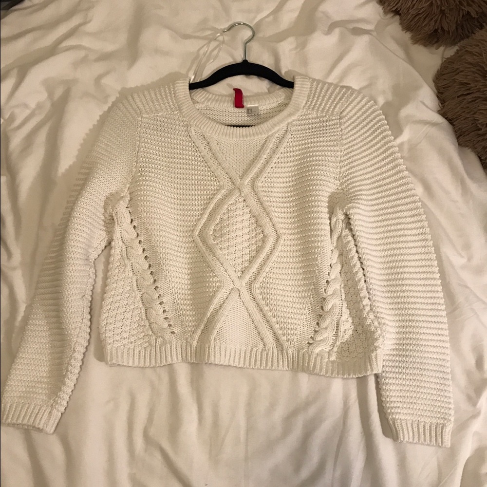 cropped white h&m knit sweater