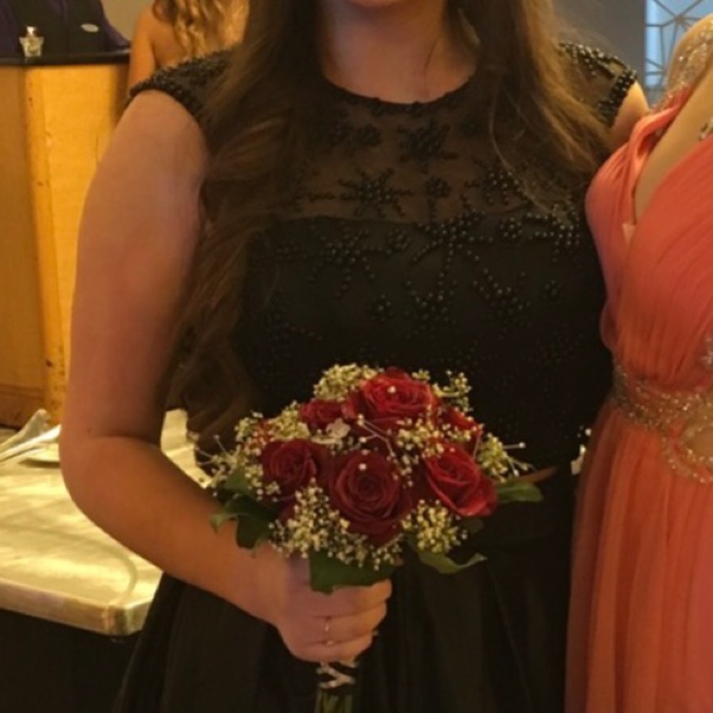 PROM DRESS - Picture 3 of 3