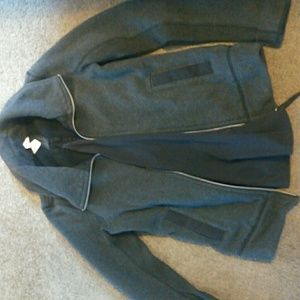 Lululemon grey jacket