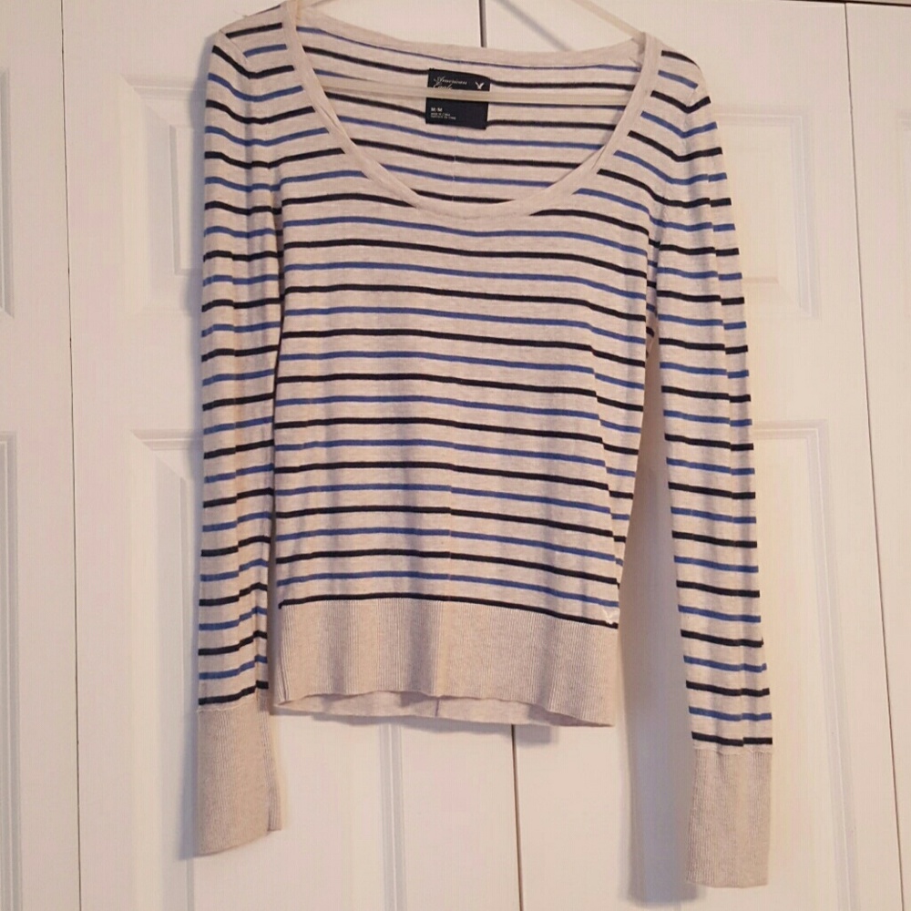 American Eagle sweater