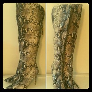 Guess Naddy Over-the-knee boots