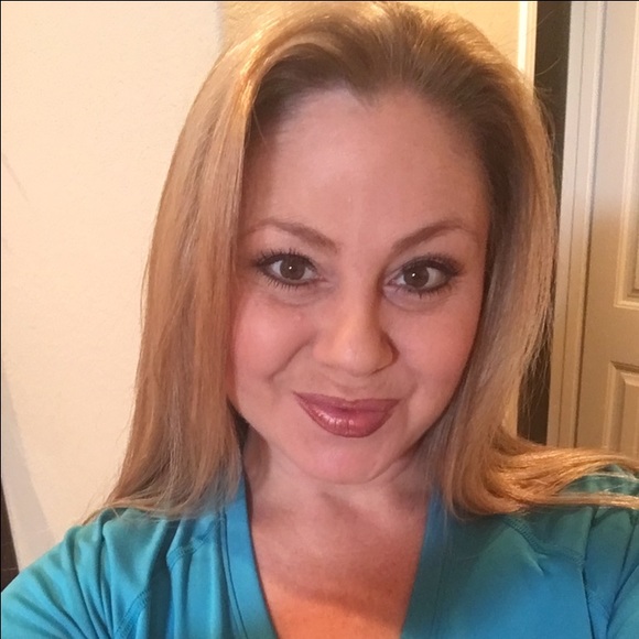 Meet your Posher, Larinda - Picture 1 of 1