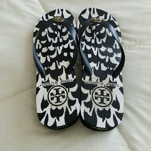 Tory Burch flip flops Size 8