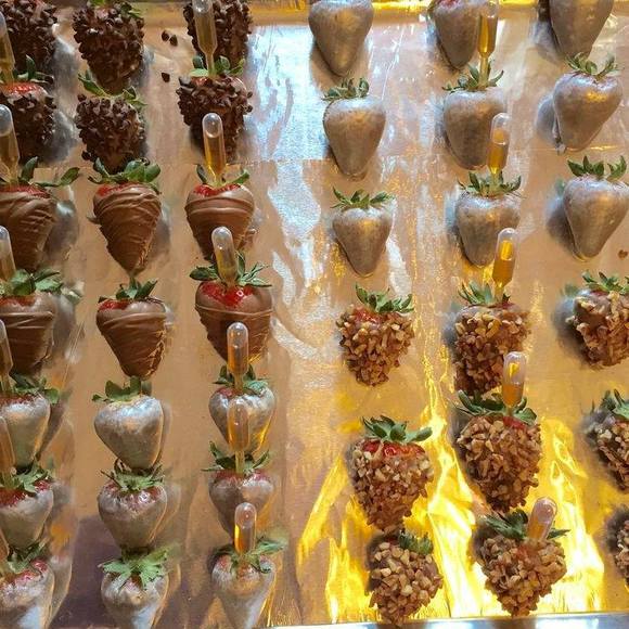 Meet your Posher, Percita - Picture 1 of 1