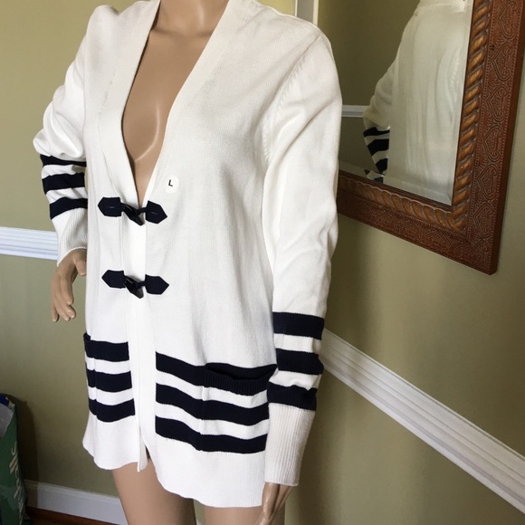 Nautica Sweaters - Gorgeous nautical sweater 🐚 ⛵️⛵️⚓️