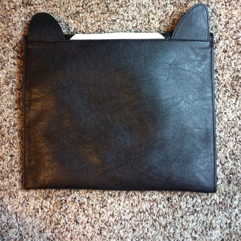 Betsey Johnson Animal Clutch - Picture 3 of 4