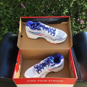 NWT - Saucony Guide 8 Running Shoe 👟