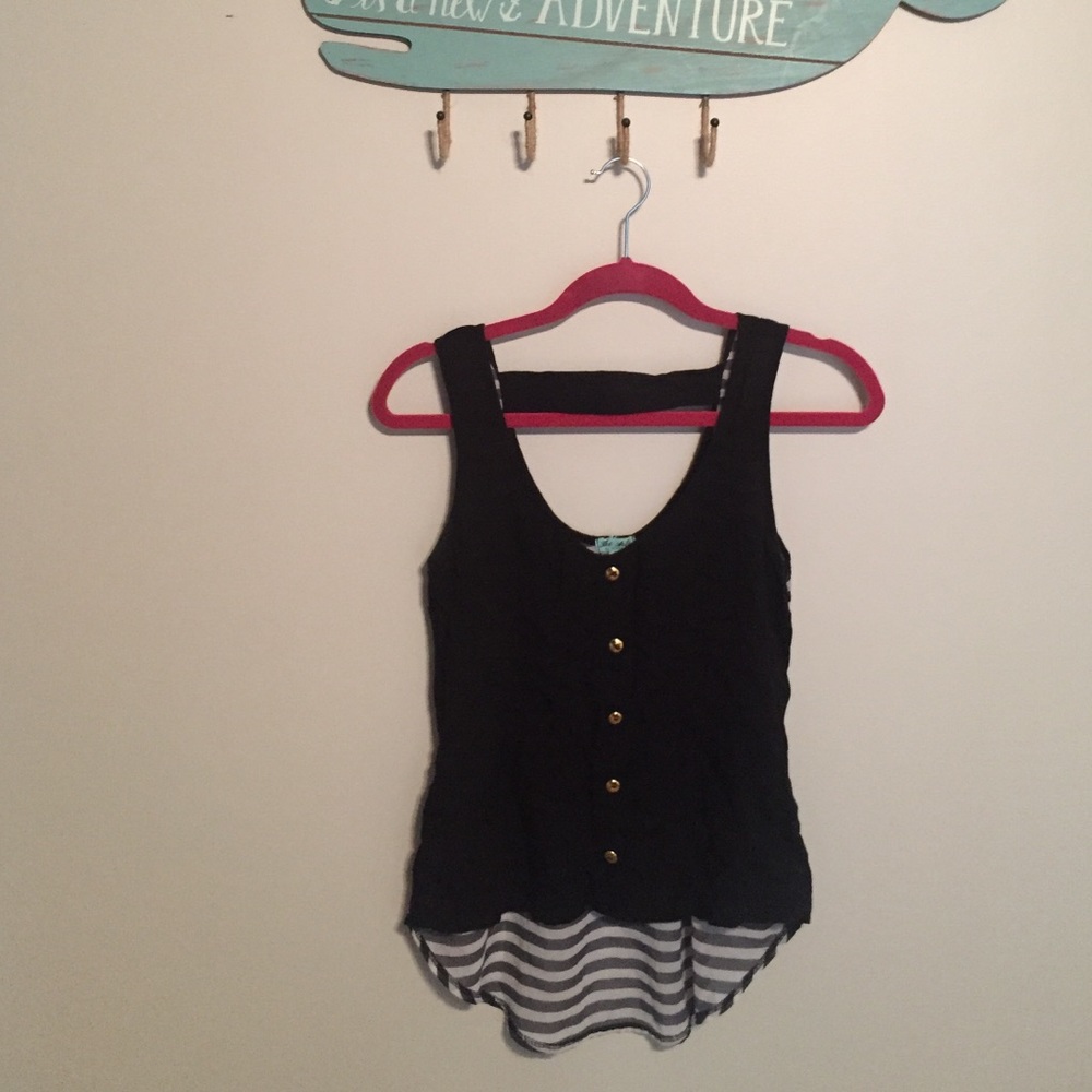 Black and white high low shirt