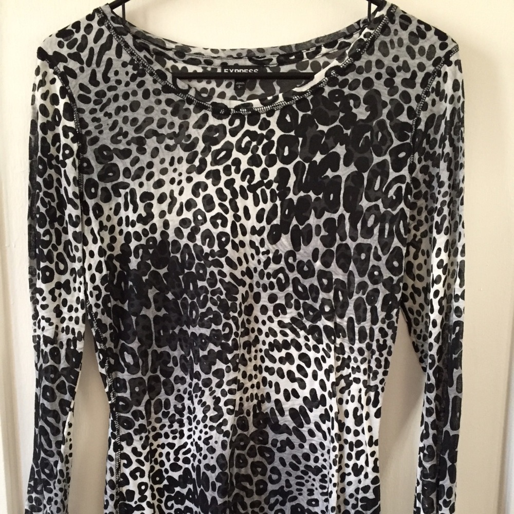 Like NEW Express burnout animal print T