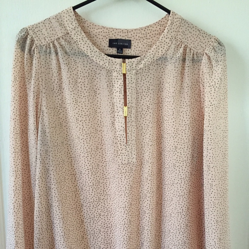EUC peach and gold Limited top