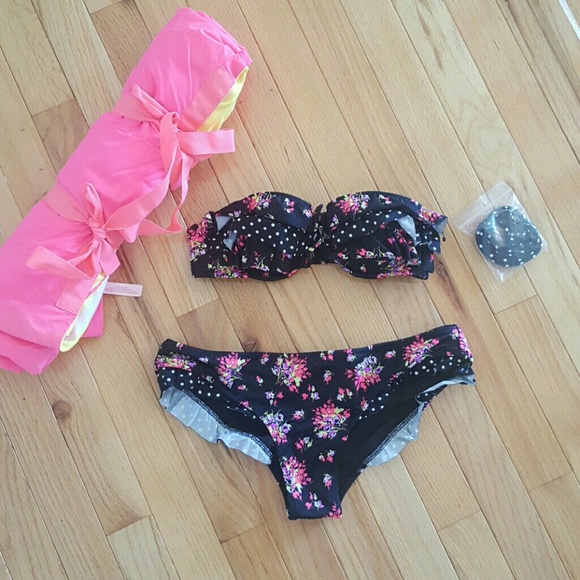 Victoria's Secret Other - NWOT VS Bathing Suit