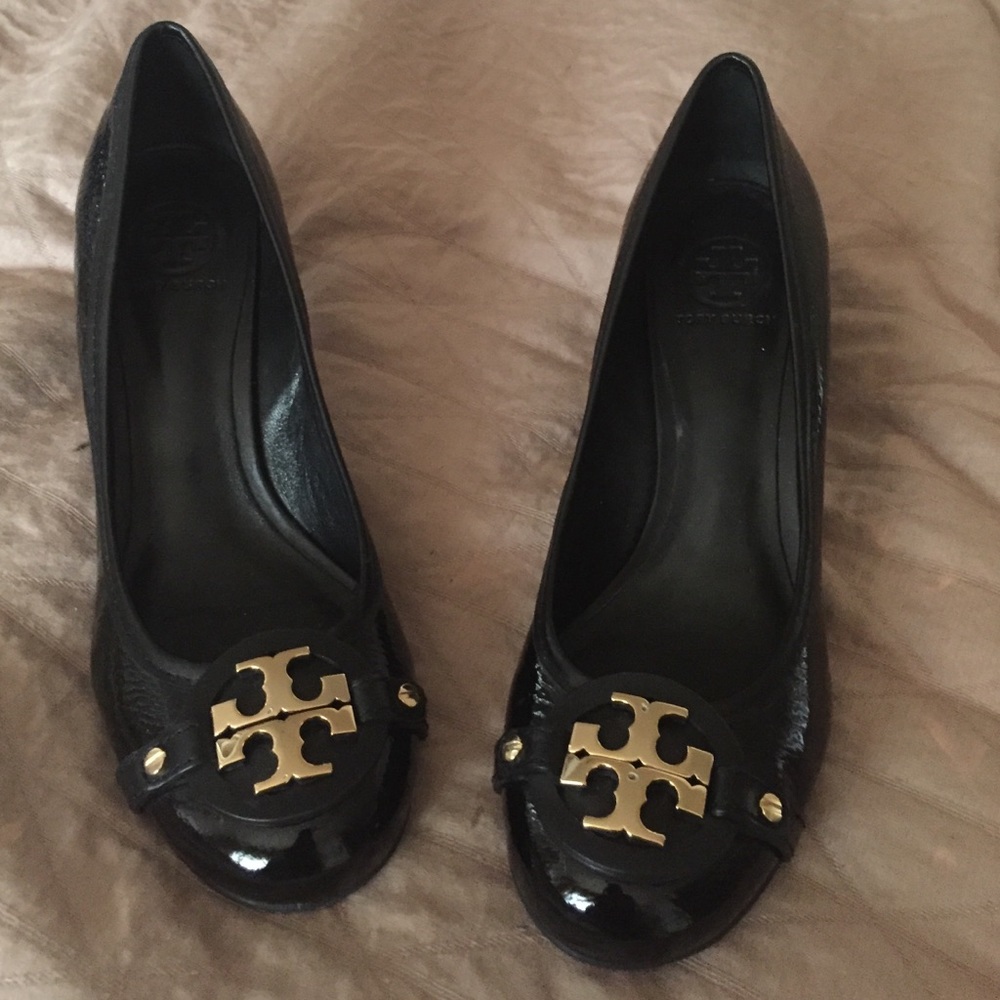 Beautiful size 9 Tory burch shoes excellent