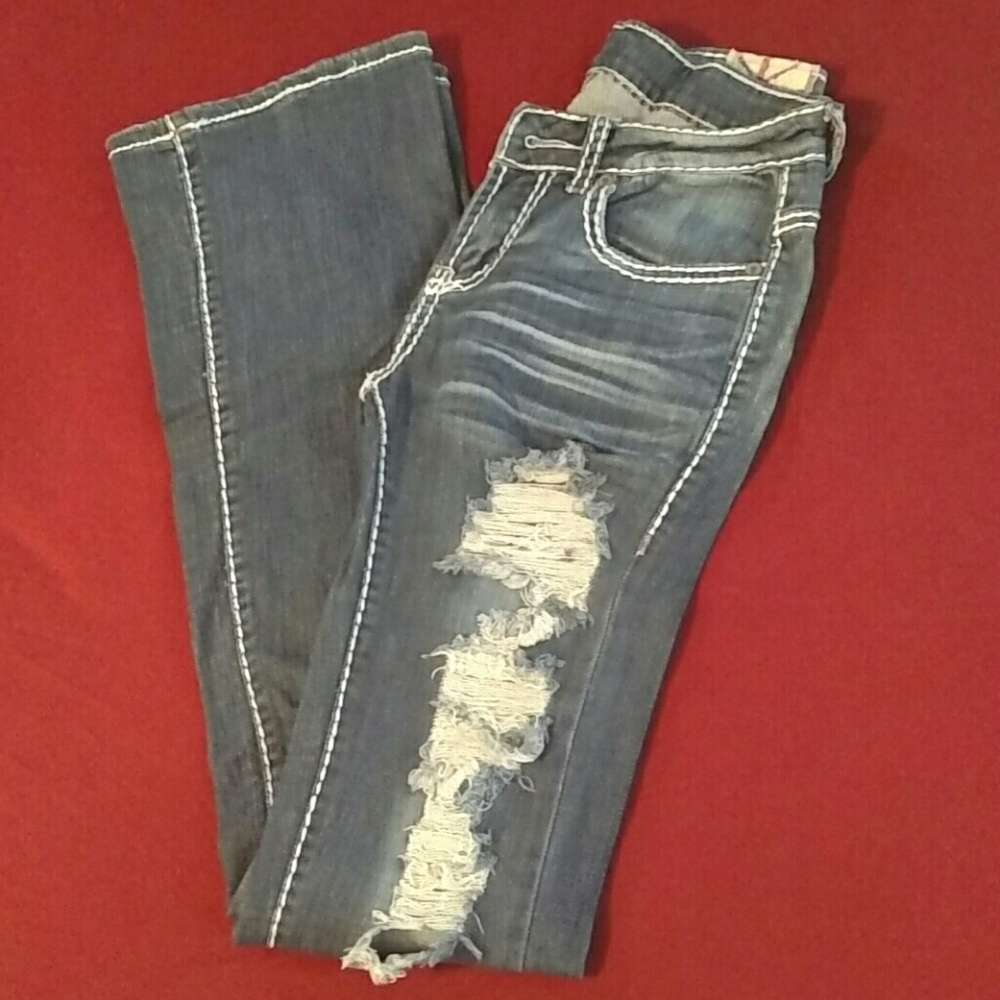 Cambridge Jeans Ripped Jeans with Faded Accents