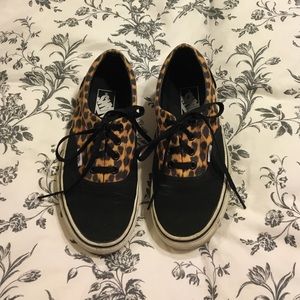 Leopard vans