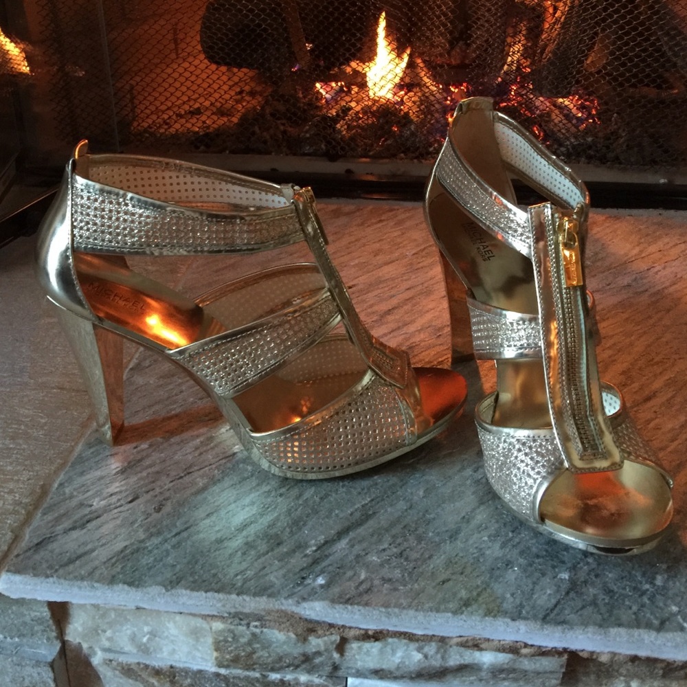 Michael Kors Gold Heels 👠