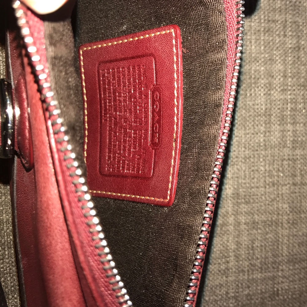 Deep red coach wristlet/wallet - Picture 3 of 3