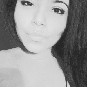 Meet your Posher, Anahi