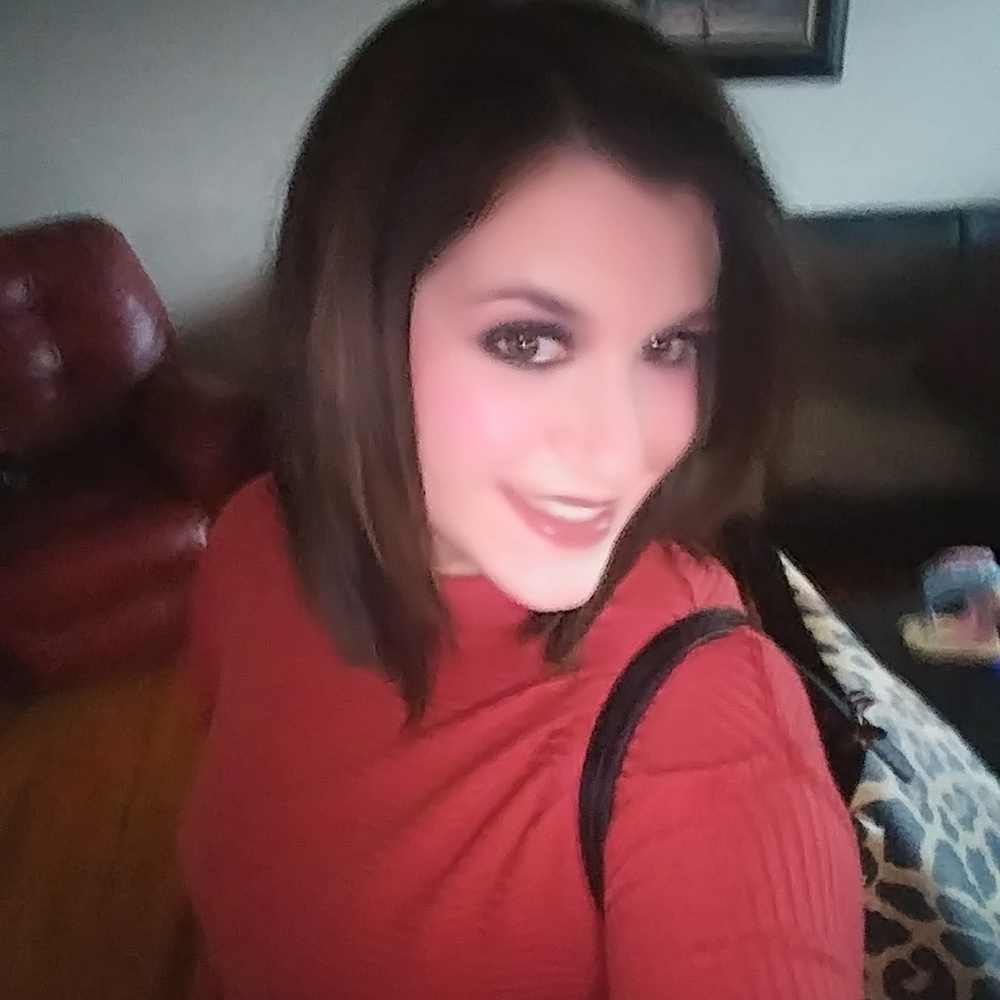 Meet your Posher, Lauren