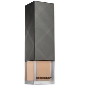 Burberry Soft Cashmere matte foundation
