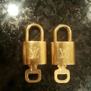 Louis Vuitton Lock and 1 Key