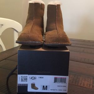 UGG Boo infant boot in chestnut