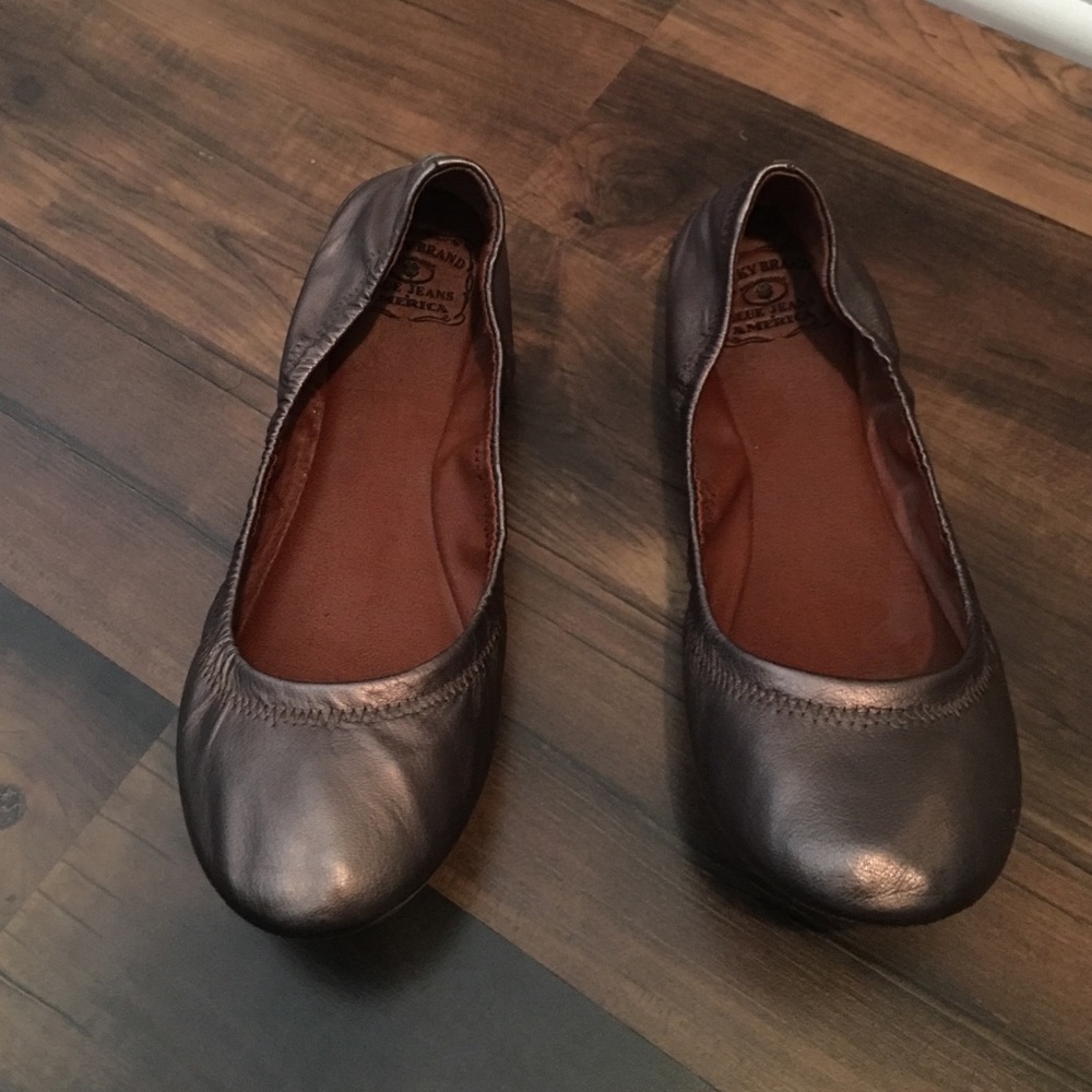 Gold ballerina flats