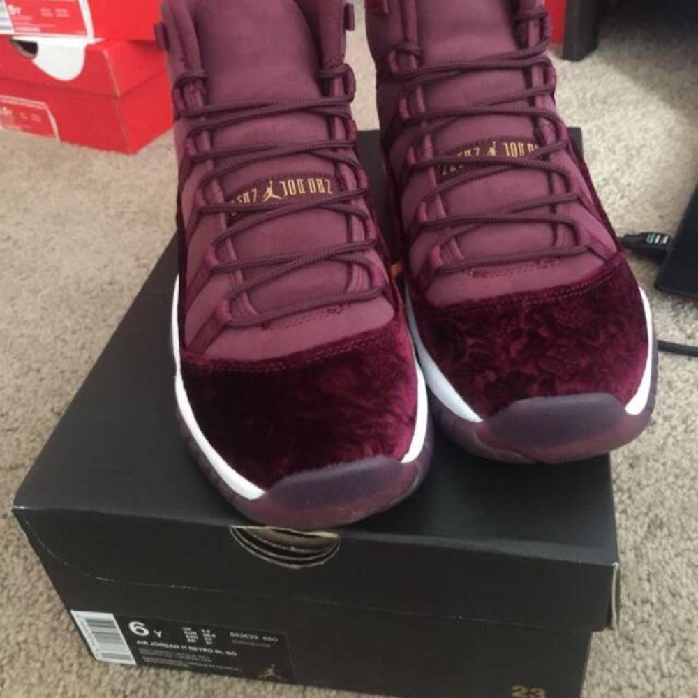 Velvet 11s