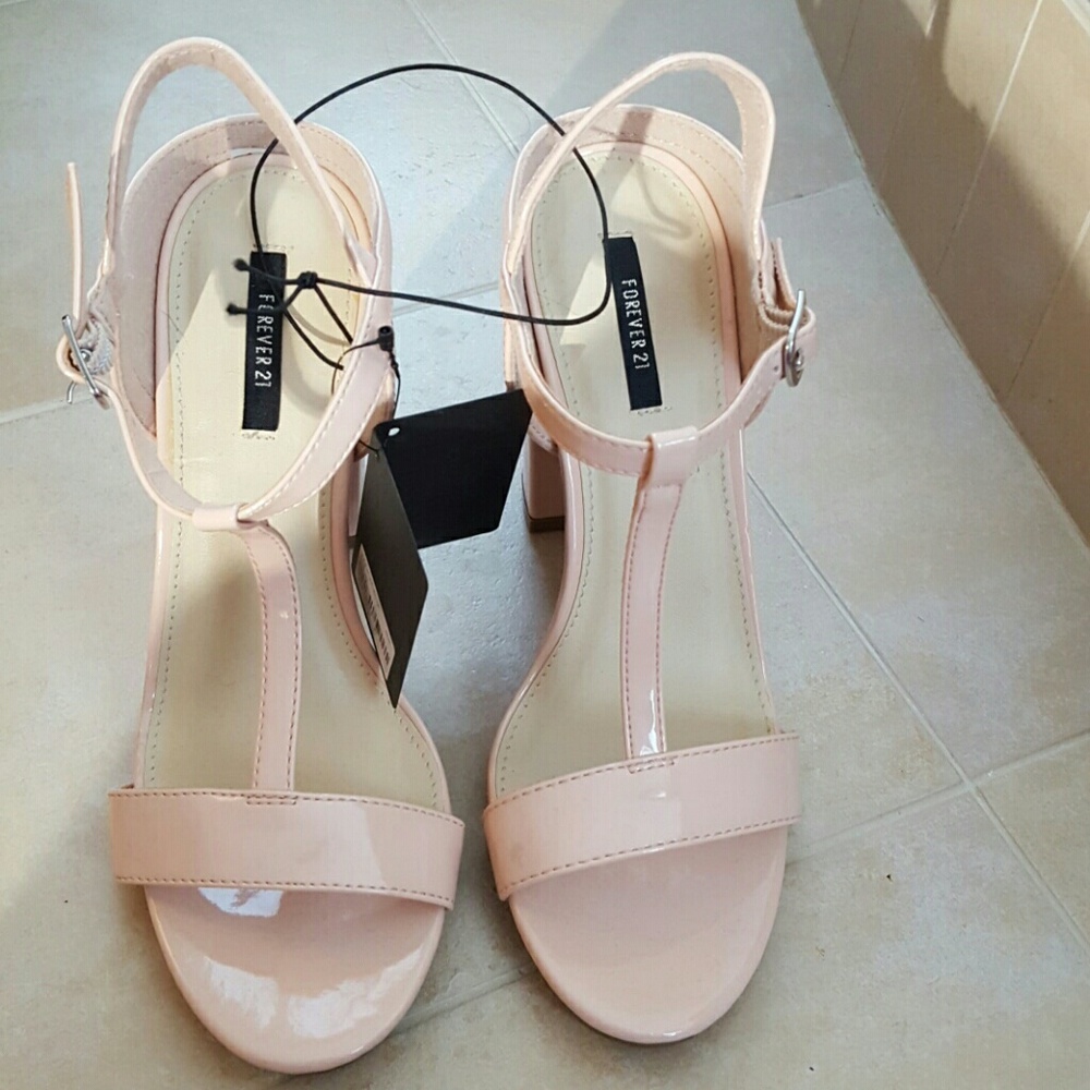 Forever 21 heel