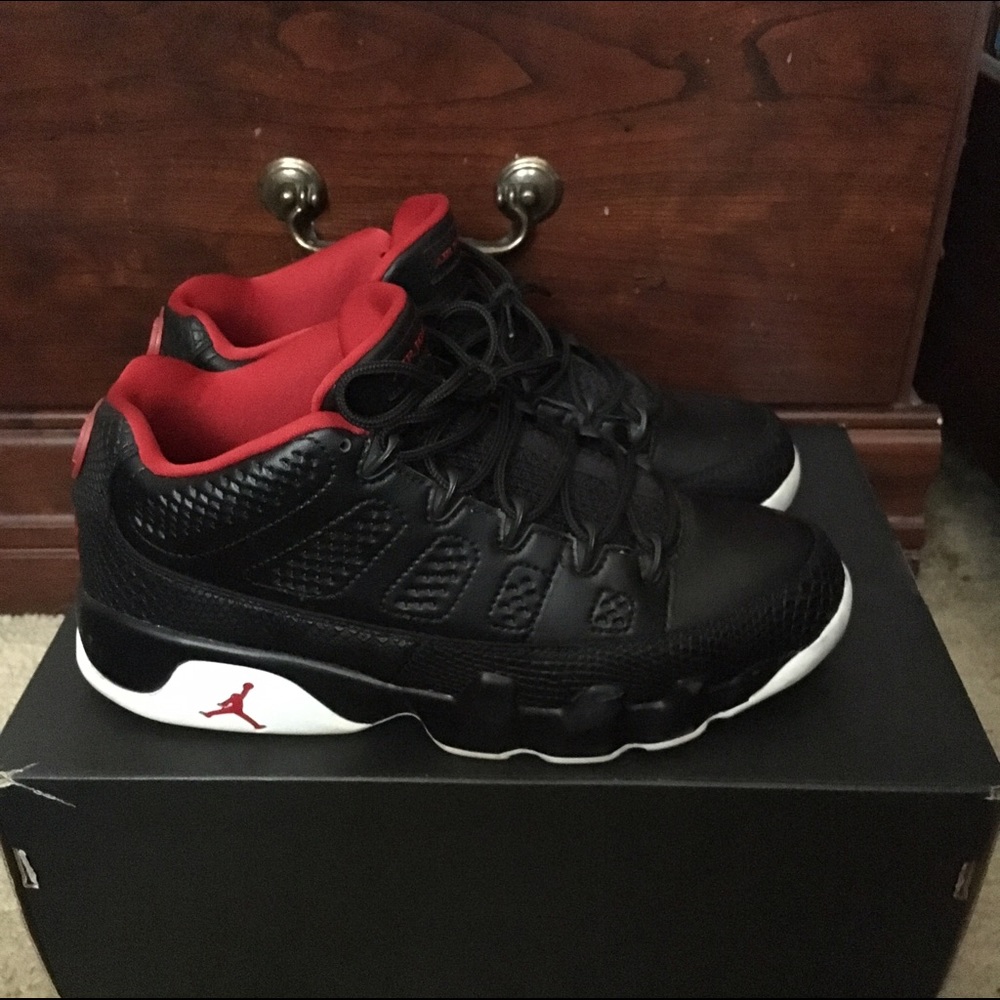 Air Jordan Retro 9
