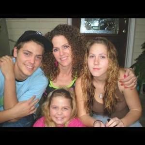 Meet your Posher, Stacy