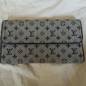 Authentic Louis Vuitton Wallet