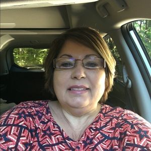 Meet your Posher, Debbie