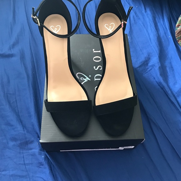 Nikita-01 . Very comfortable, night out heels - Picture 1 of 4