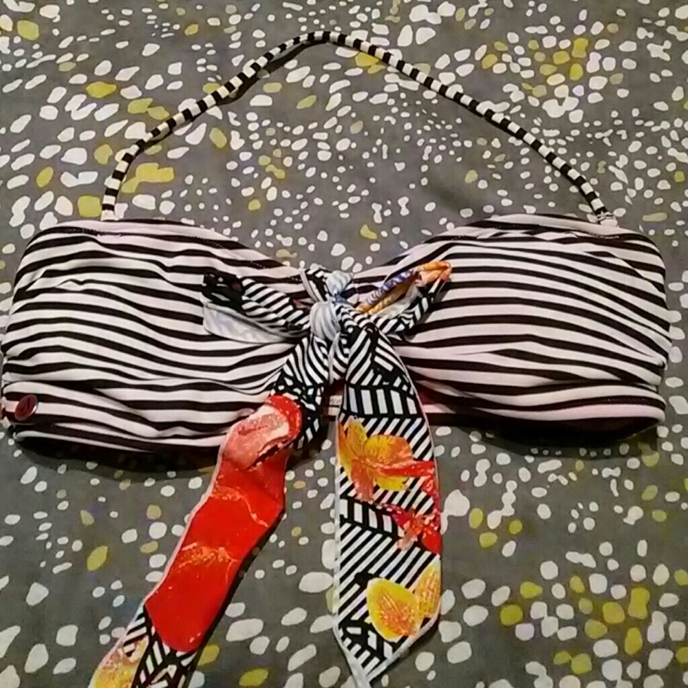 Volcom bandeau bikini top