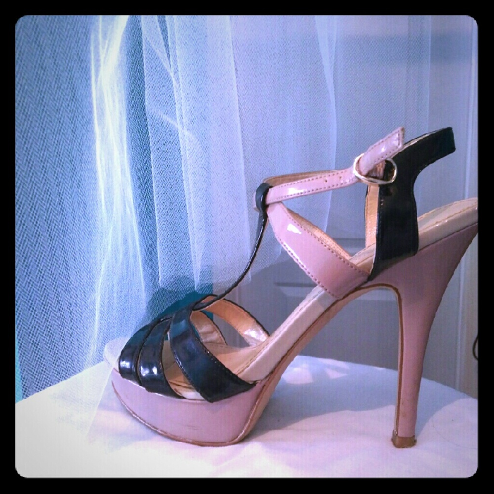 Amazing Enzo Angeolini heels