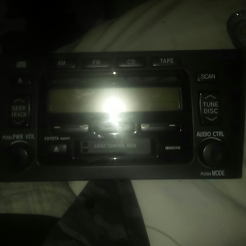 Toyota Dolby noise reduction stereo