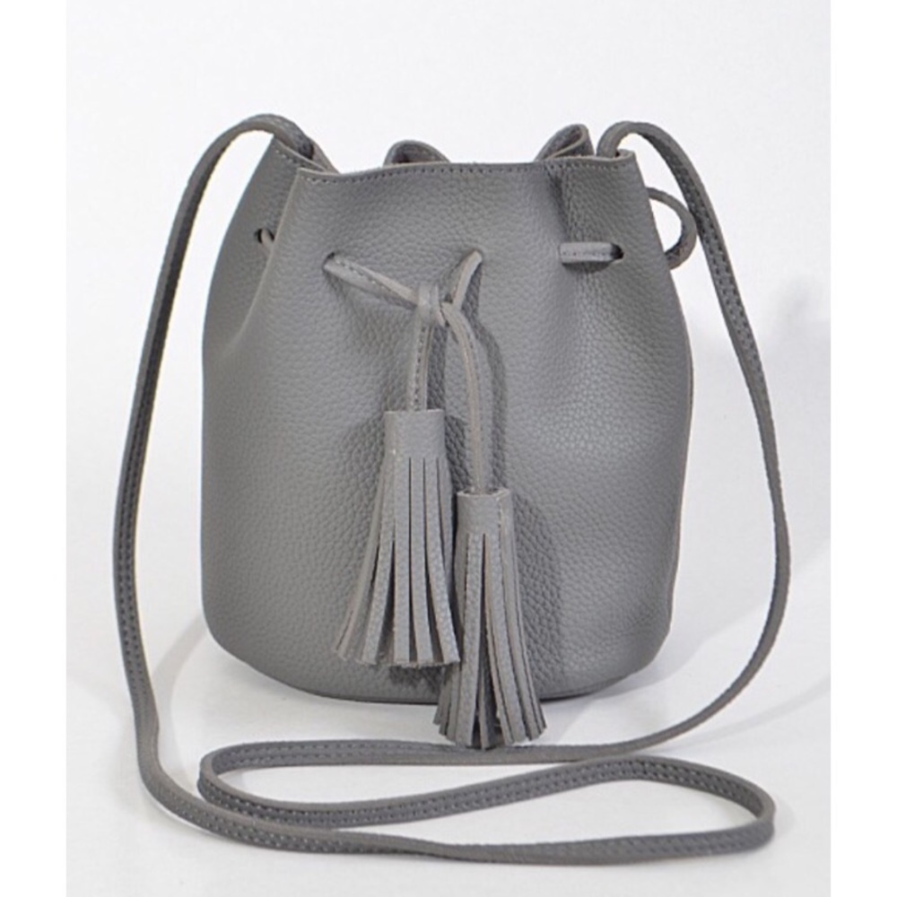 *LAST1* Gray Pebble Leather Bucket Bag w Tassels - Picture 2 of 4