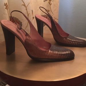 Stunning Gucci sling backs