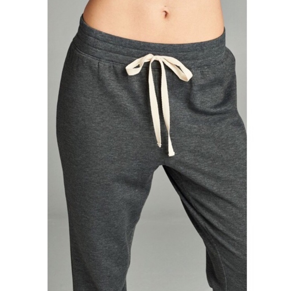 SOLD OUT! Joggers - Picture 2 of 3