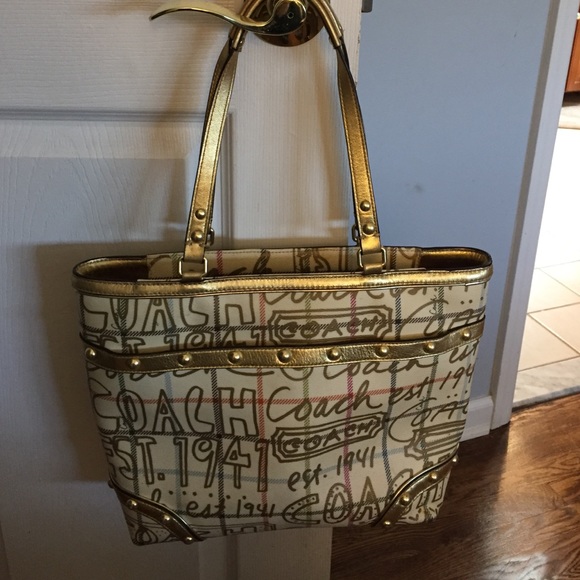 Authentic Coach leather handbag - Picture 1 of 4
