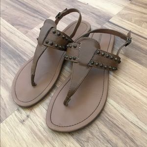 Mossimo Supply Co. tan sandals❤️